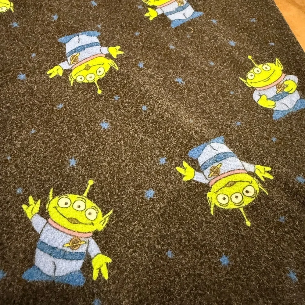 Disney Pixar Toy Story Black and Green Alien Pajama Set Shorts &Tank Top Sz 2X - Picture 12 of 16